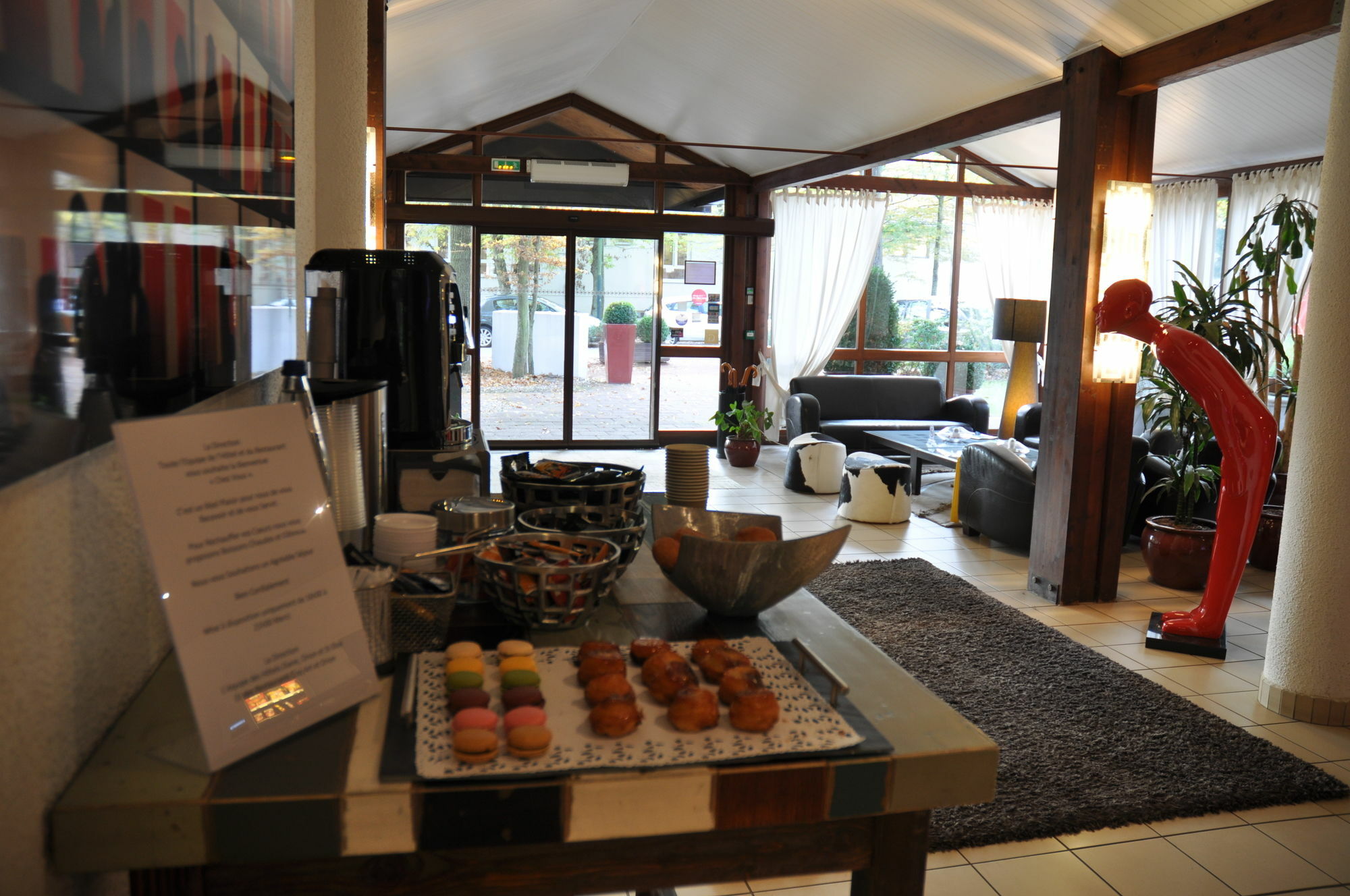 Enzo Hotels Diane - Logis Amnéville Exteriör bild